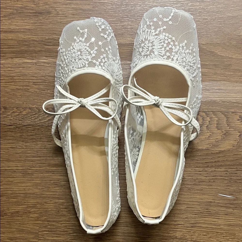 SHEIN White Lace Bow Ballet Flats 38 - Picture 1 of 2